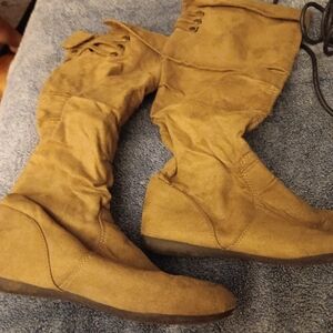 Women boots